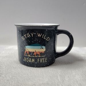 Design Clique Stay Wild Roam Free Buffalo Gray Speckled Coffee Cup Mug 12 Oz